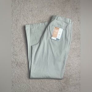 Haggar Tan Chinos Lightweight Versatile Style
